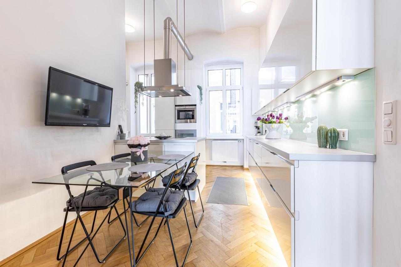 The Hub By Jr Apartment