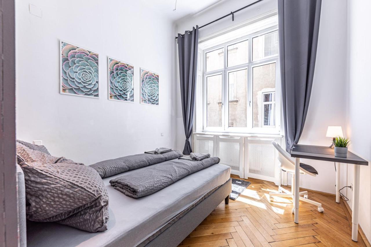 Apartment The Hub By Jr