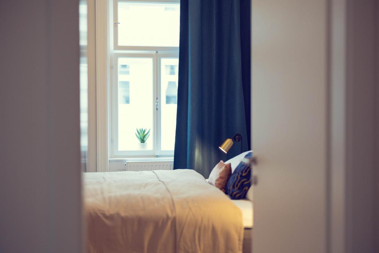 The 77 Emma Apartment *