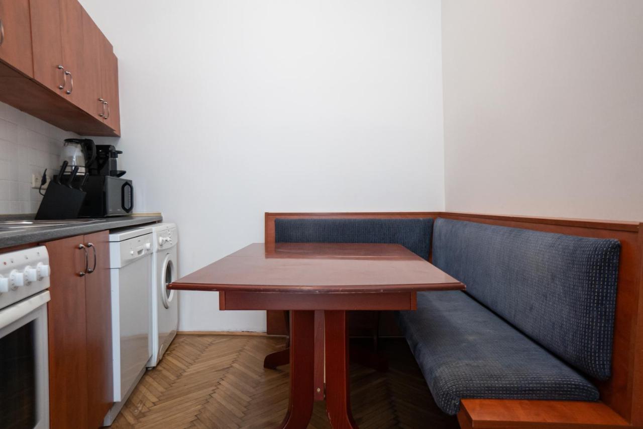 Central Spacious With A King-size Bed Apartamento *