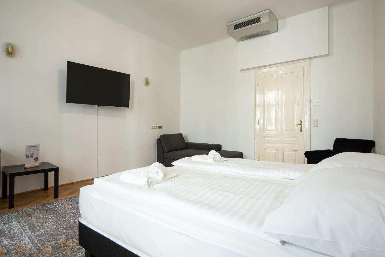 Central Spacious With A King-size Bed Viena