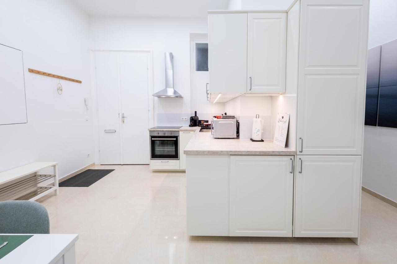 Family Deluxe A Stone Throw From The Centre And Danube Apartment Vienna