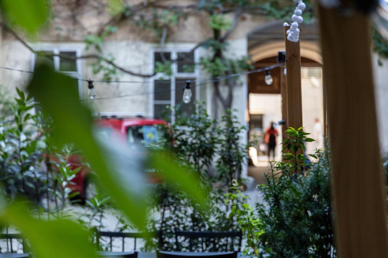 Family Deluxe A Stone Throw From The Centre And Danube Apartment *