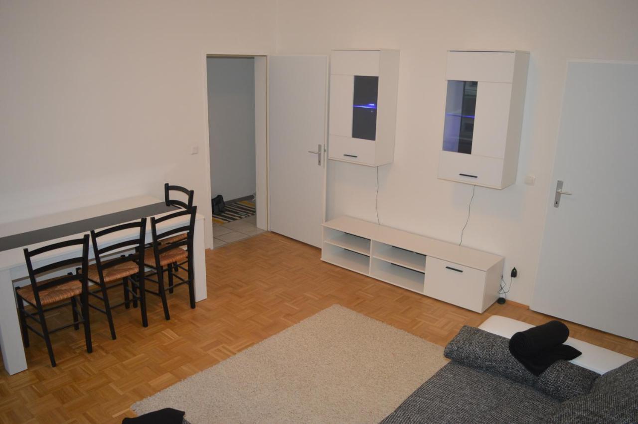 Nette Altbauwohnung Nur 10 Min Von Der Vienna