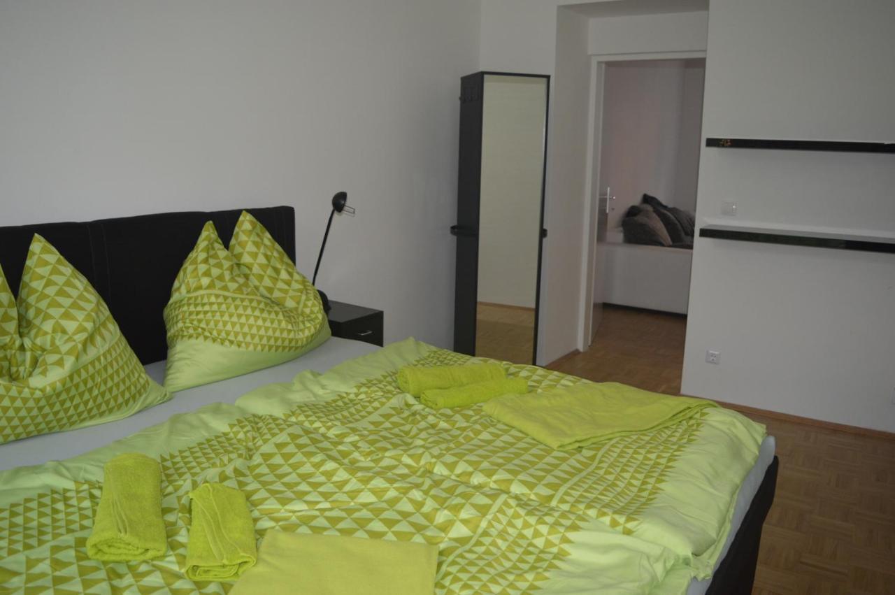 Nette Altbauwohnung Nur 10 Min Von Der Apartment