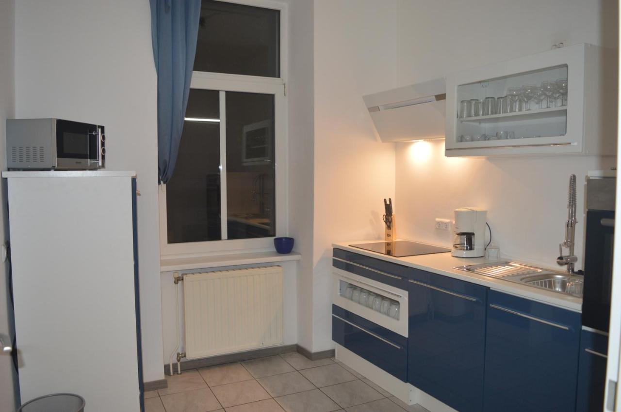 Nette Altbauwohnung Nur 10 Min Von Der Apartment *