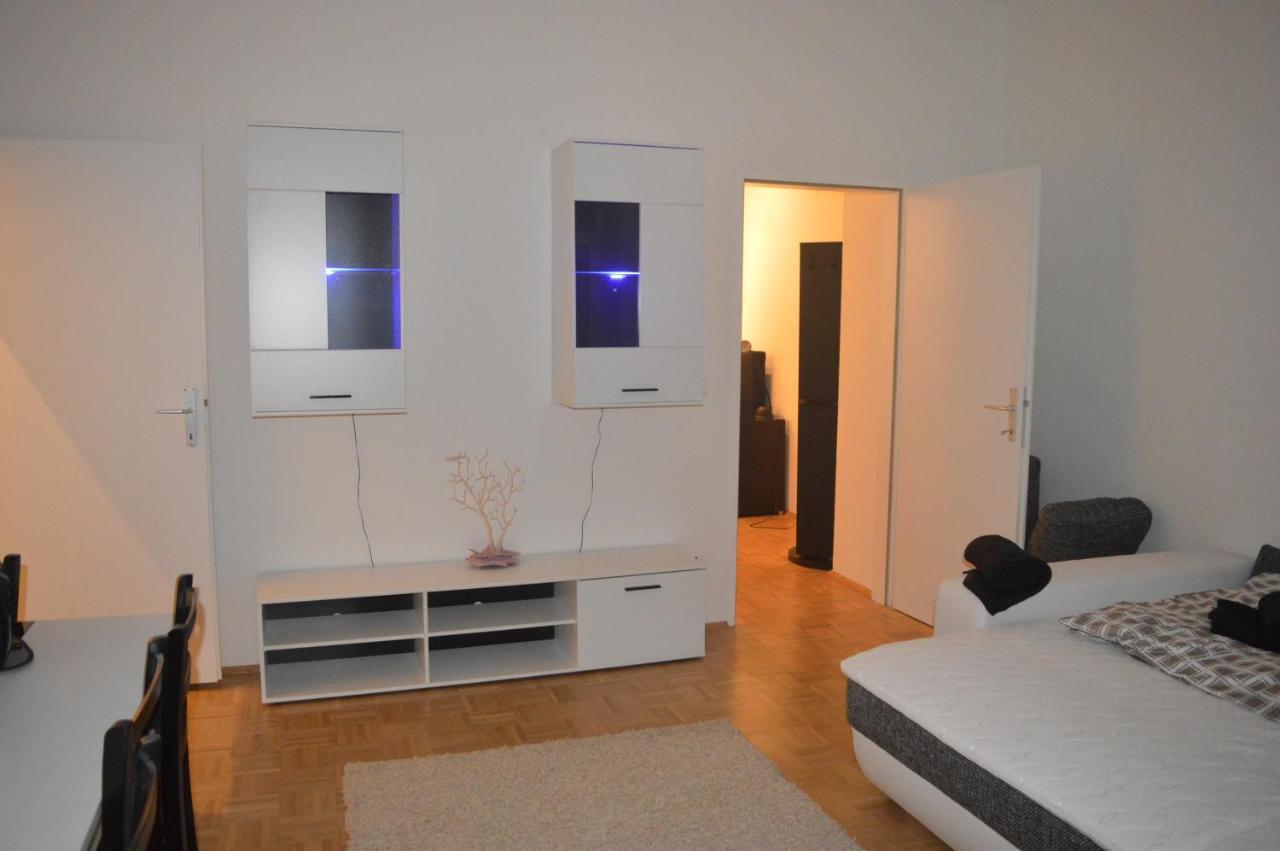 Apartment Nette Altbauwohnung Nur 10 Min Von Der Vienna