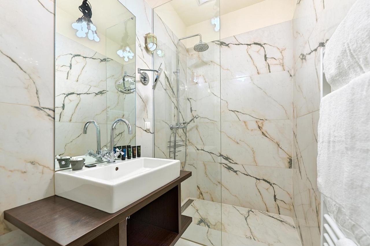 Garnisongasse - Luxurious Close To The Centre Apartment Wien