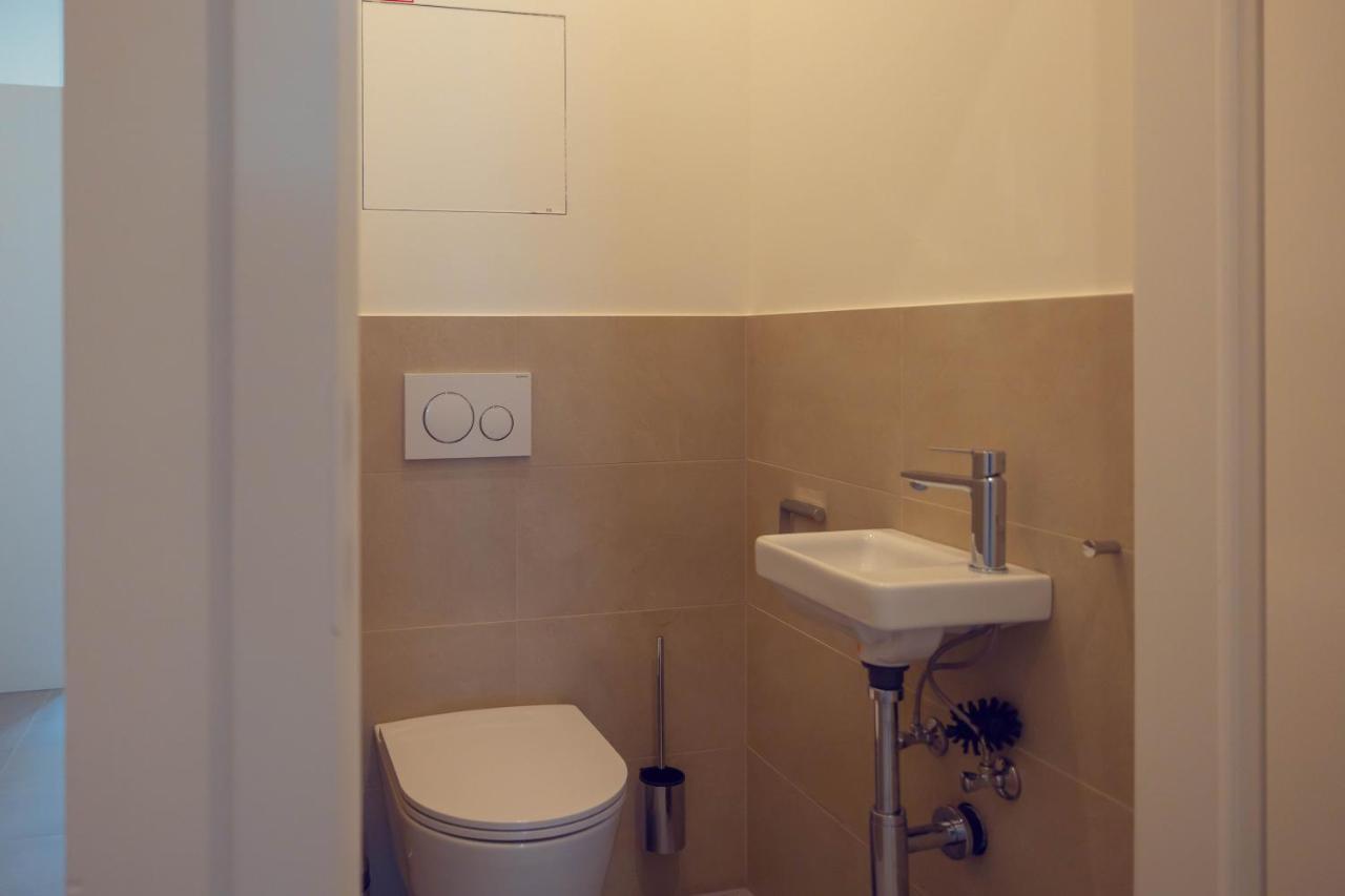 The 77 Berta Apartment Vienna