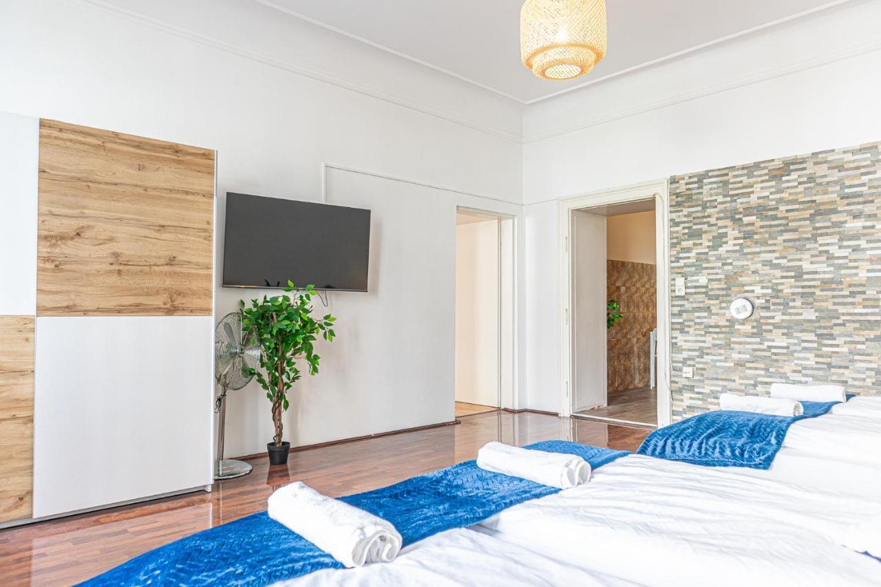 Elegant Haven: Stylish And Spacious 3br Apartment *