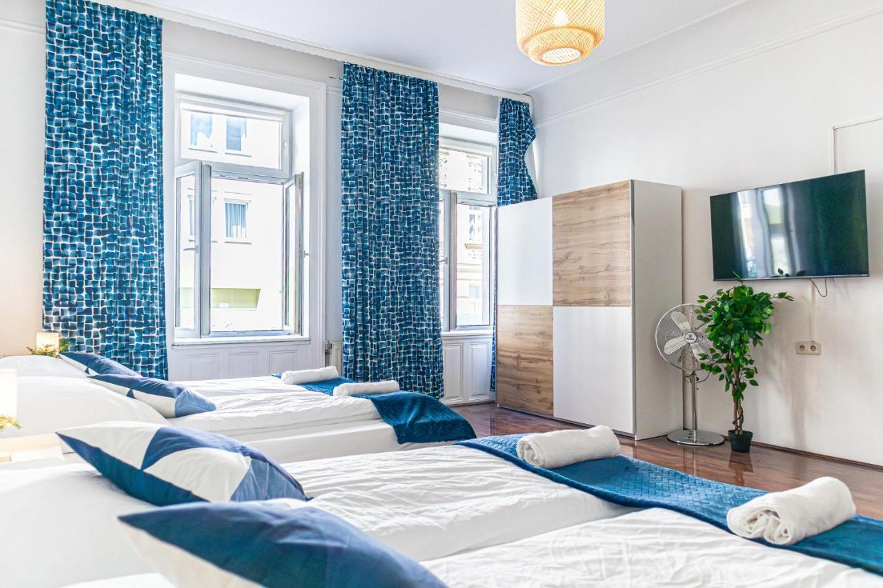 Apartment Elegant Haven: Stylish And Spacious 3br