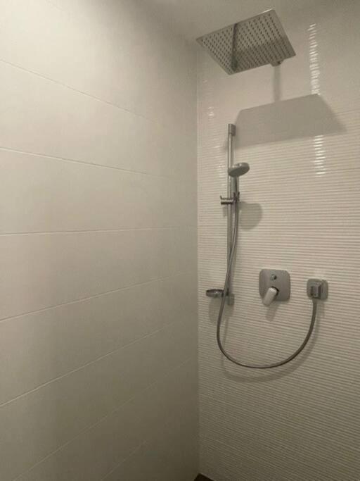 New Westbahnhof Apartment *