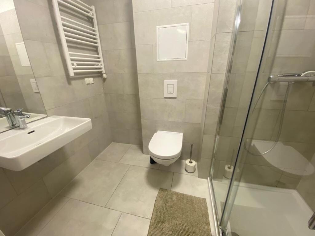 Vienna's Danube Apartment Wien