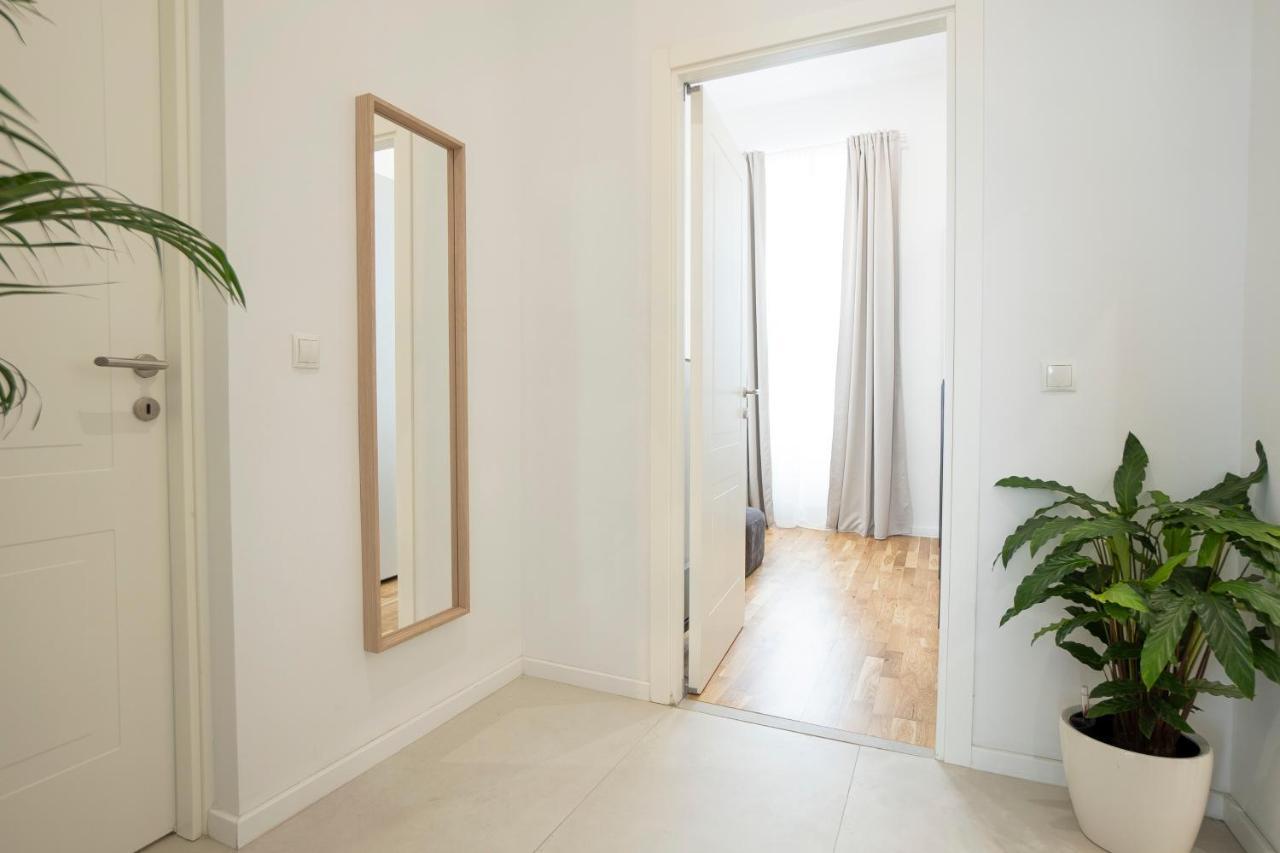 Fully Equipped, Renovated, Perfectly Located Flat *