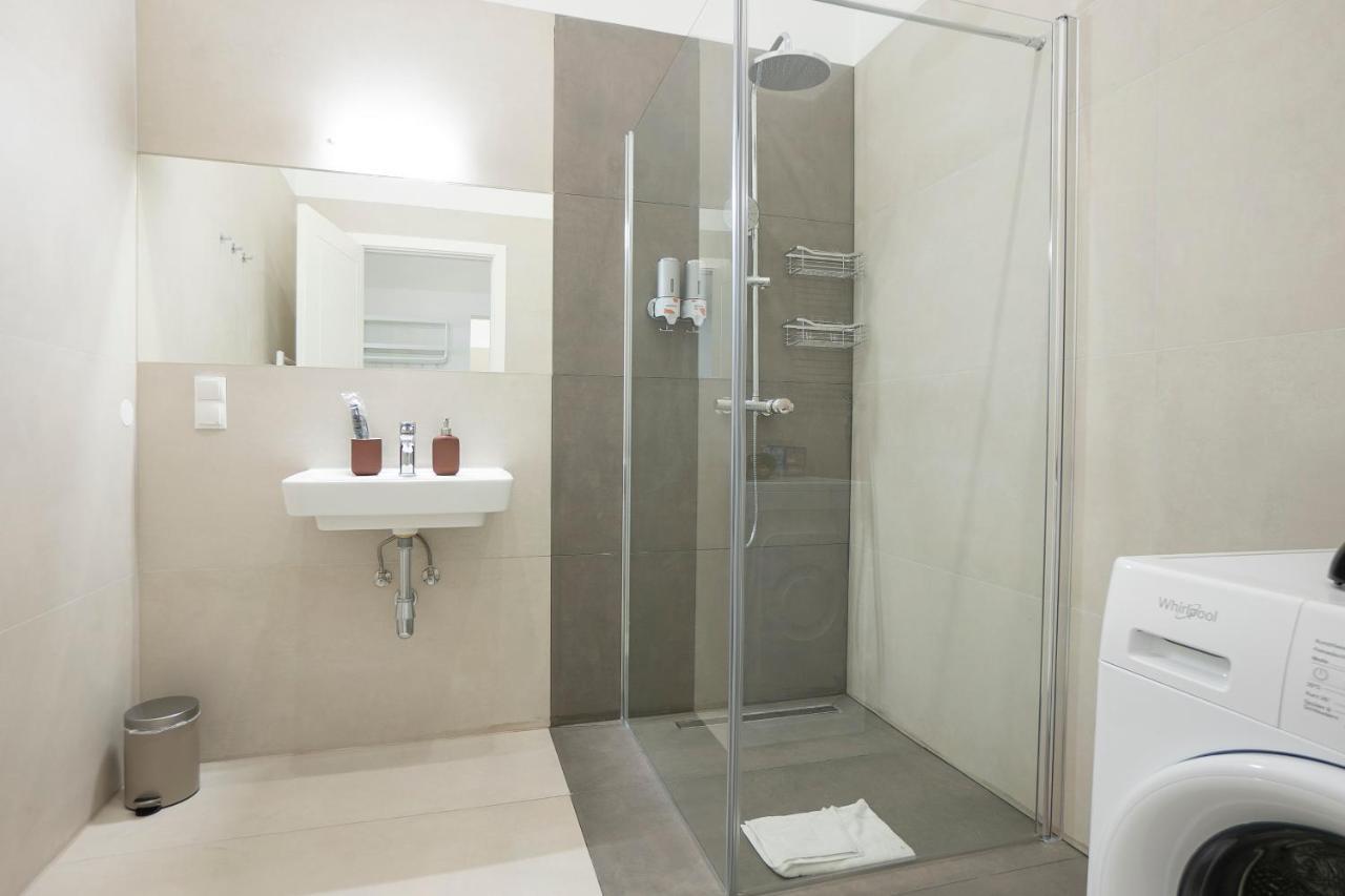Fully Equipped, Renovated, Perfectly Located Flat