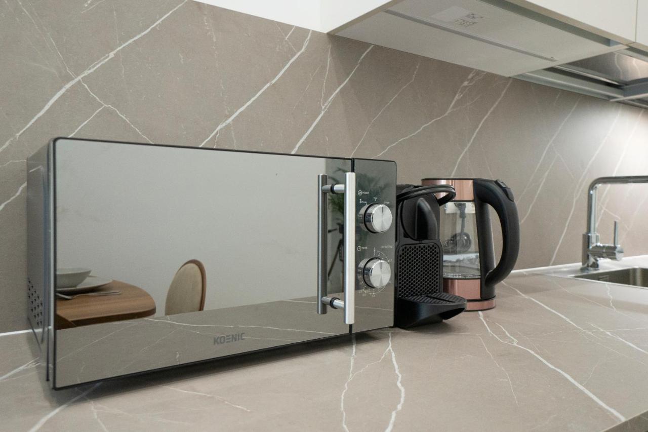 Fully Equipped, Renovated, Perfectly Located Flat *