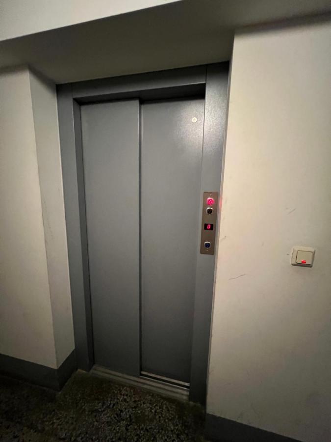 Near Metro & Netflix Apartamento