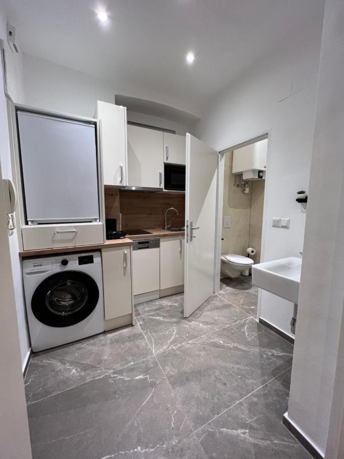 Near Metro & Netflix Apartamento