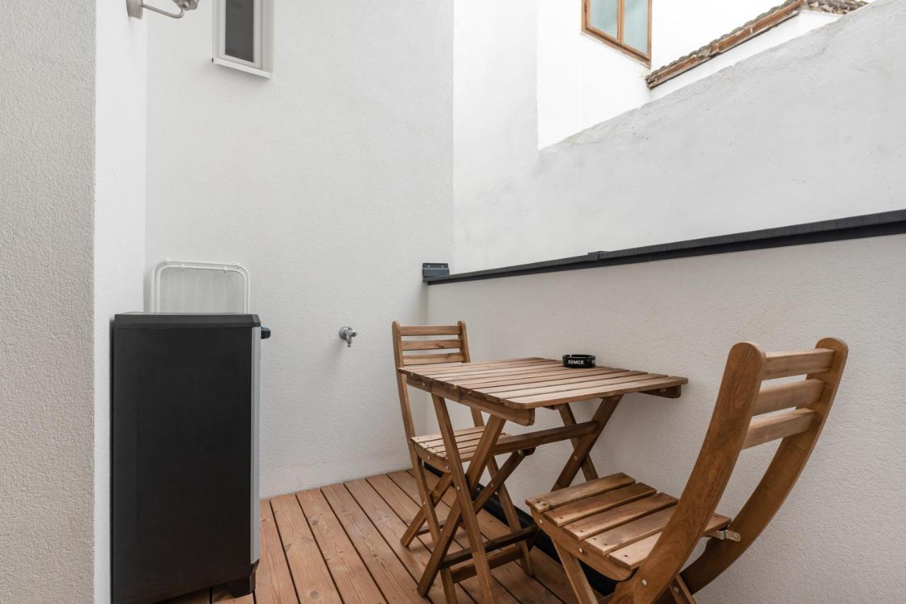 Zwischen Schoenbrunn Und Zentrum, Neues In Gruenruhelage Bei Schoenbrunn Apartment Wien