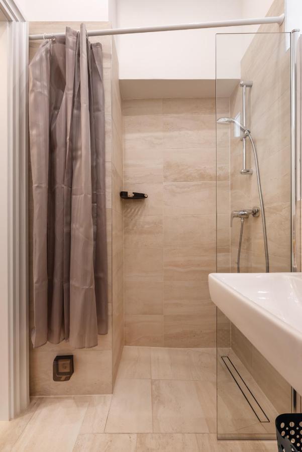 Apartment Zwischen Schoenbrunn Und Zentrum, Neues In Gruenruhelage Bei Schoenbrunn *