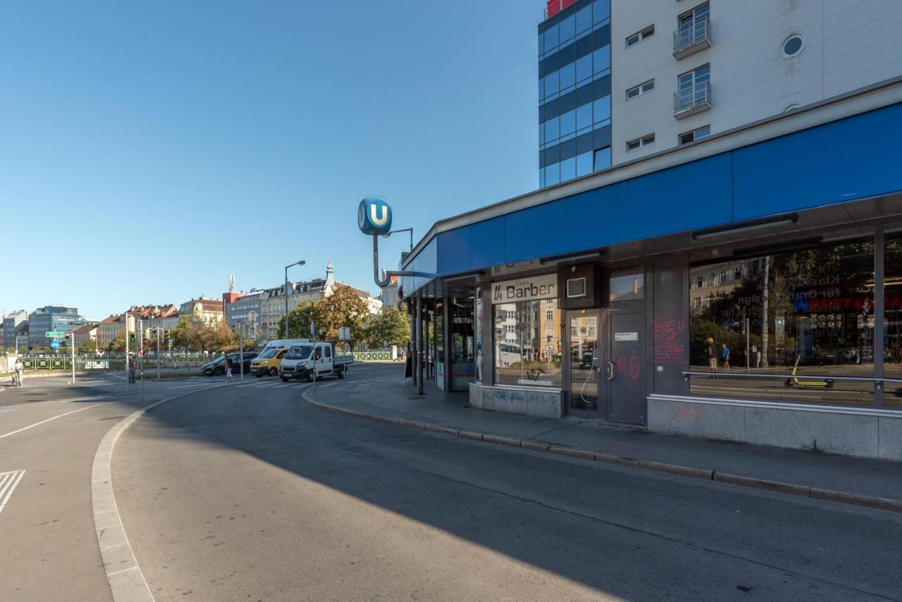 Zwischen Schoenbrunn Und Zentrum, Neues In Gruenruhelage Bei Schoenbrunn Apartment *