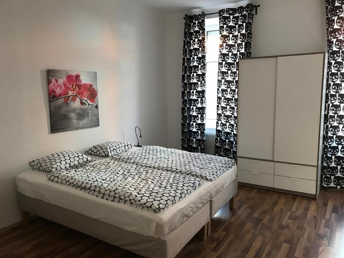 Apartment Near Schoenbrunn Palace