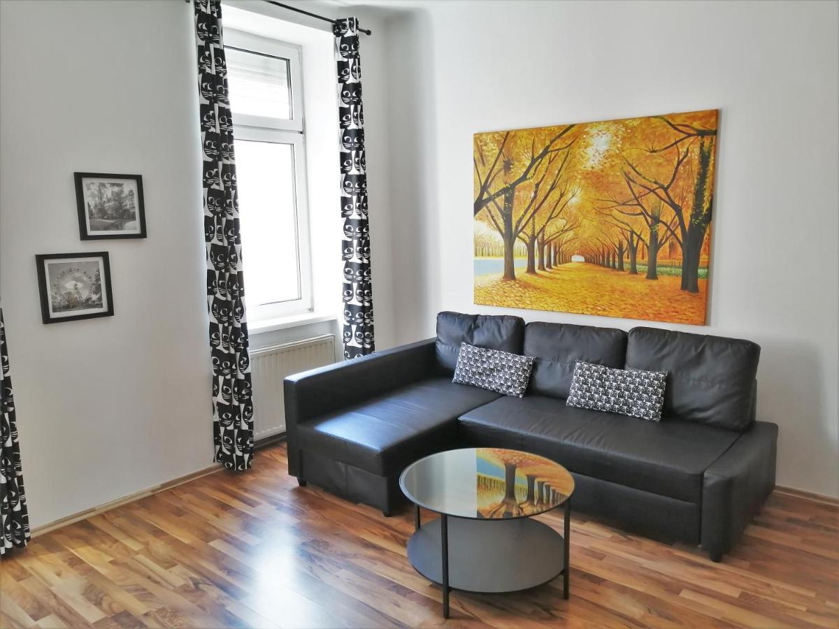 Apartment Near Schoenbrunn Palace *