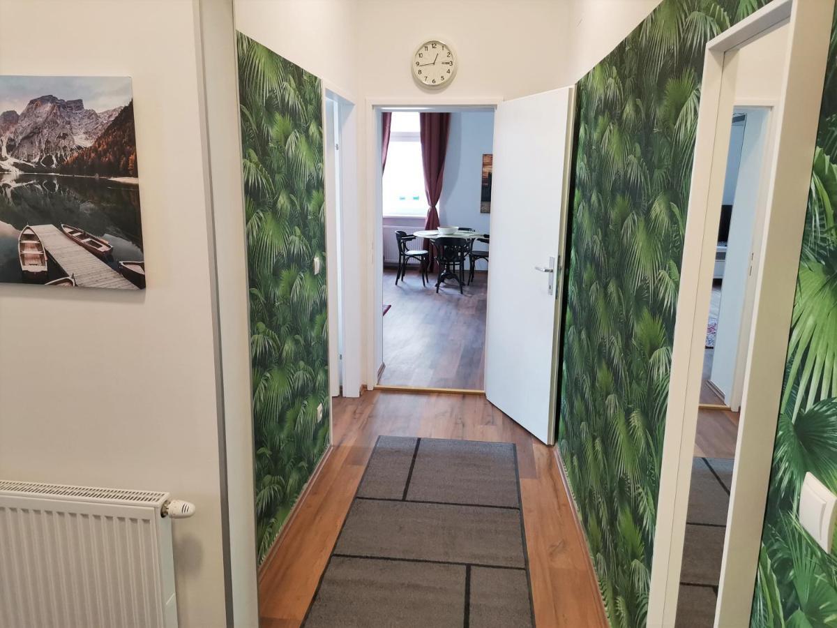 Apartment & Near Reumannplatz