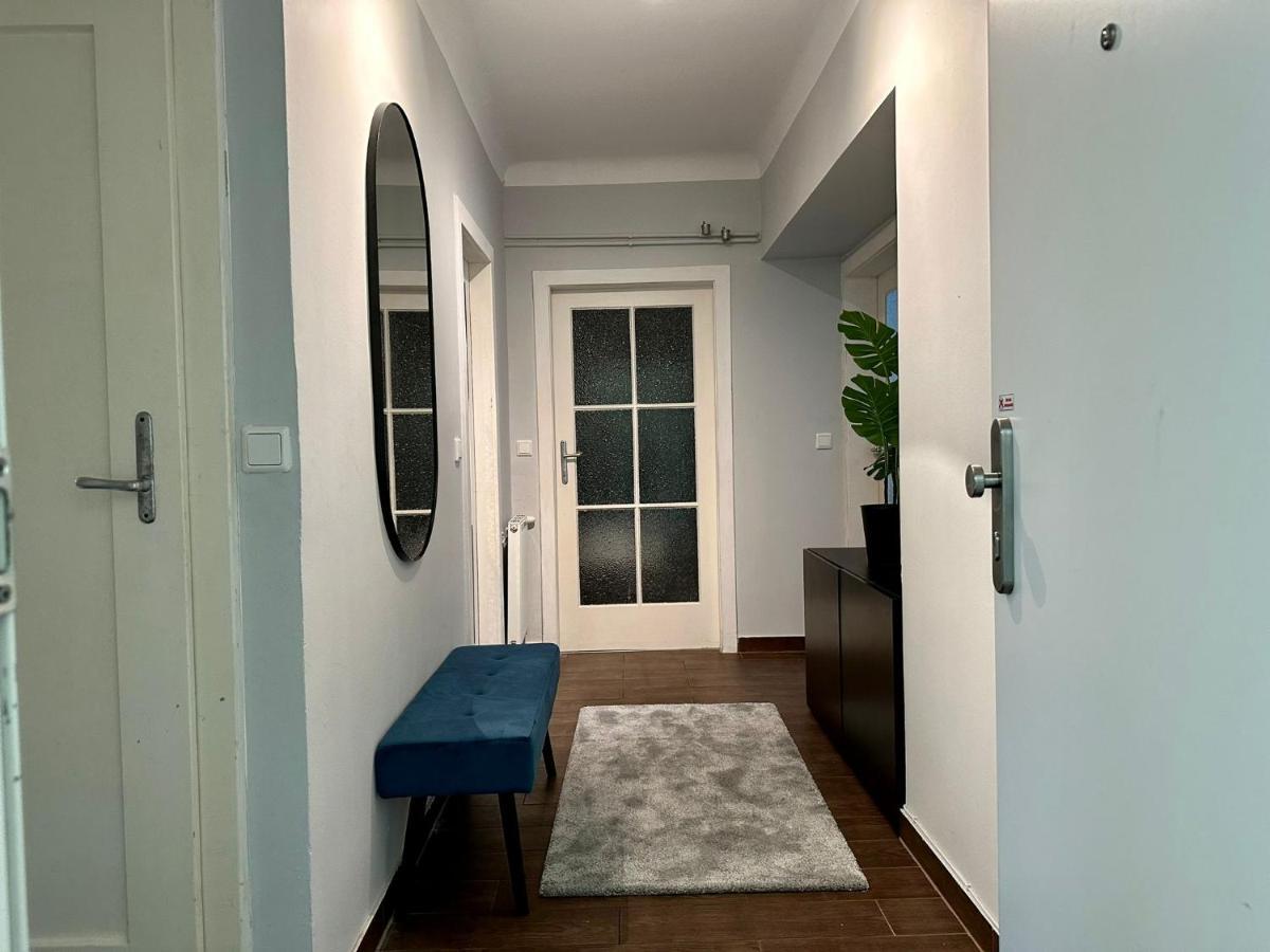 Apartment Balcony Apartment, 1 Min To U1 Reumannplatz Vienna