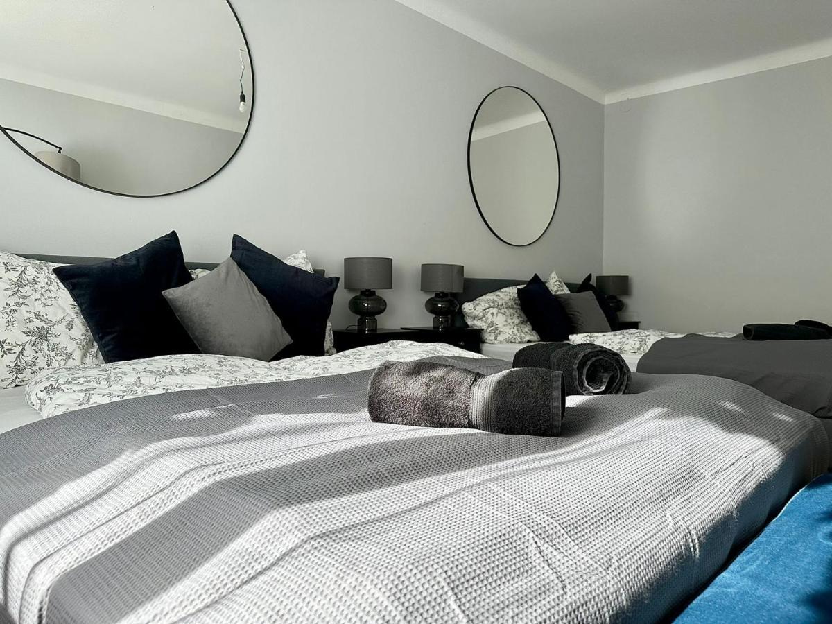 Balcony Apartment, 1 Min To U1 Reumannplatz Apartment Vienna