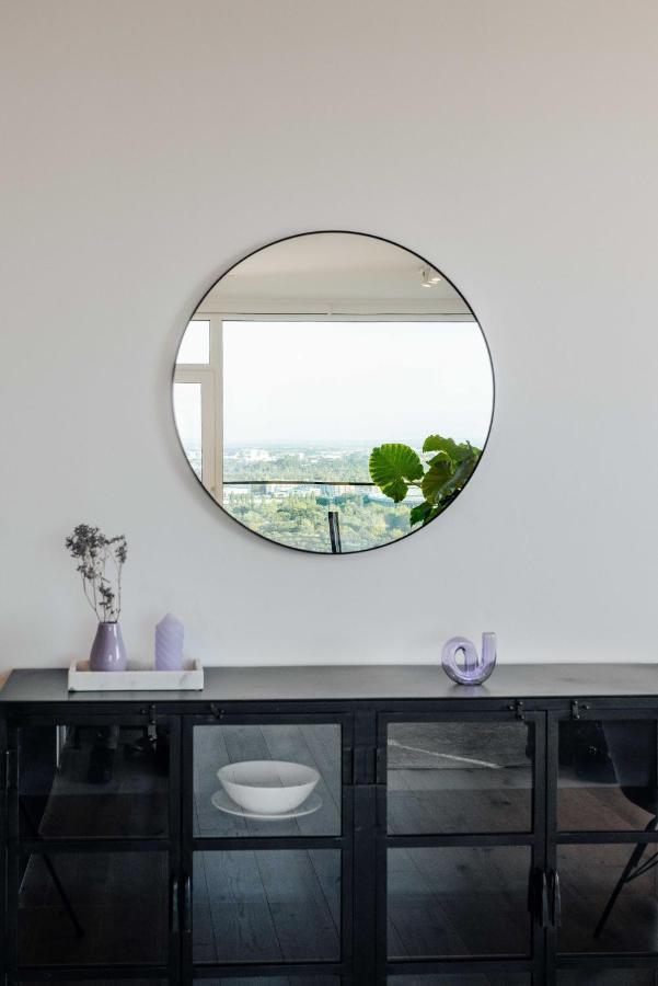 Apartment Design With Amazing View Over 2 *