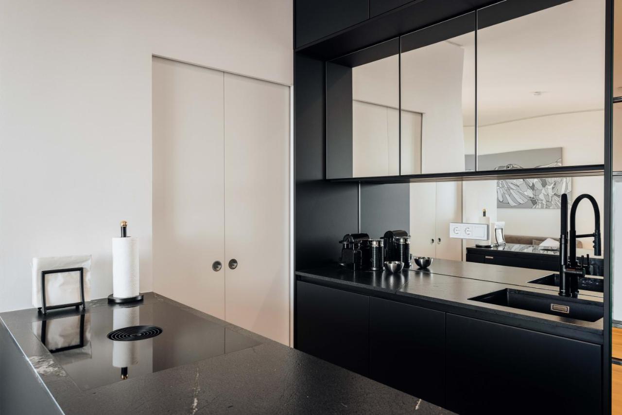 Design With Amazing View Over 2 Apartment *