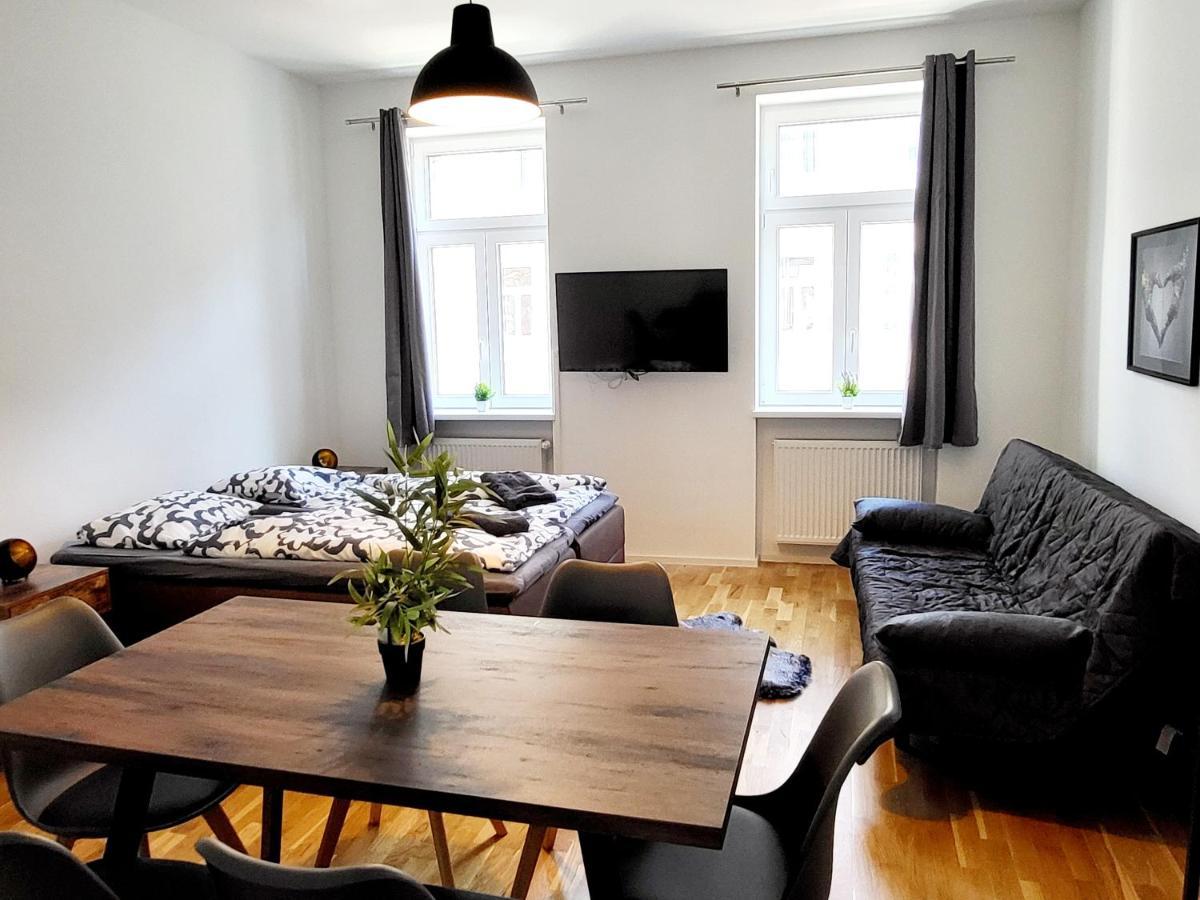 Apartment Sunny With 1 Balcony Vienna