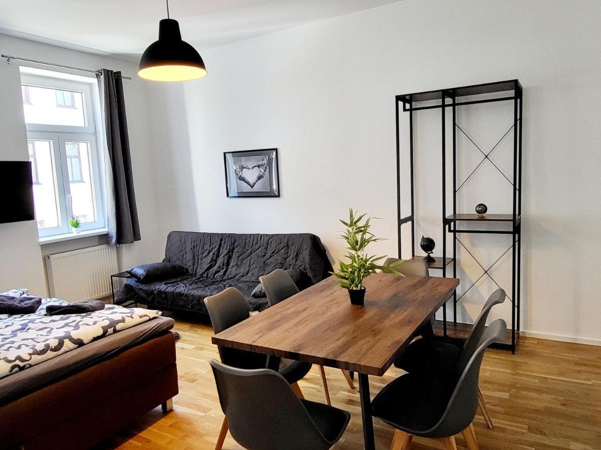Apartment Sunny With 1 Balcony *