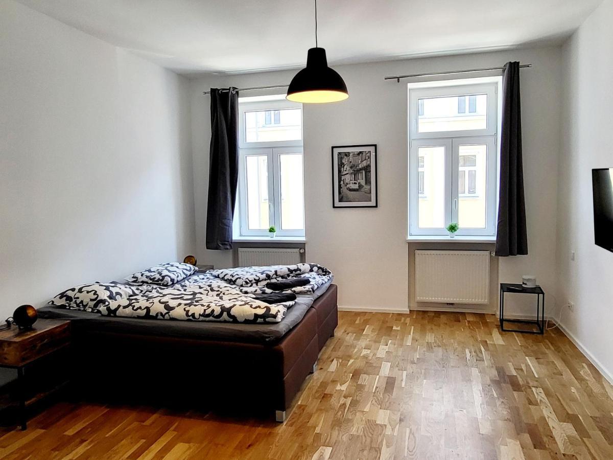 Apartment Sunny With 1 Balcony