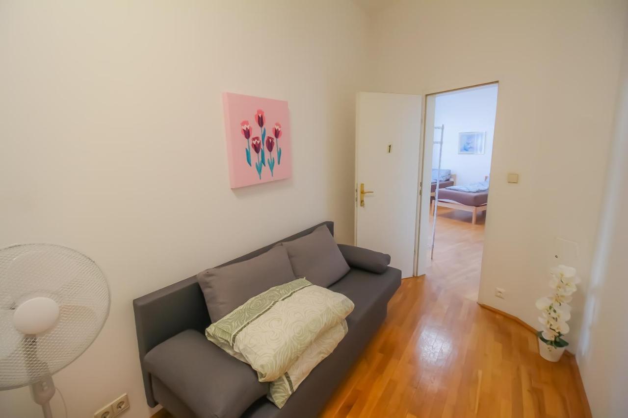 Luxury Lv Apartment
