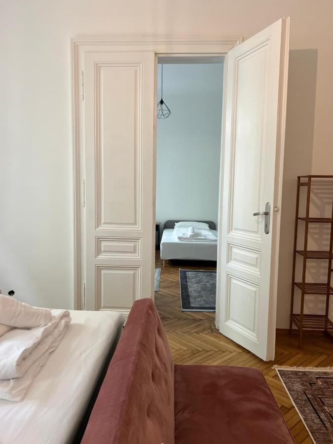 Centrally-located Authentic Apartment *