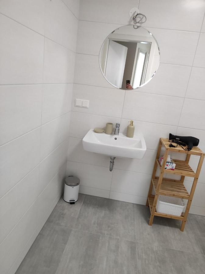 Roksox-home Gegenueber Der Uno-city Und Kaiserwasser Vienna