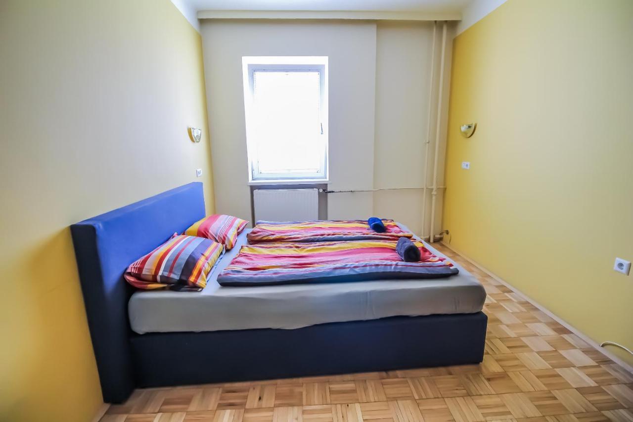 Q Economic Studio 2p Bs A * Viena