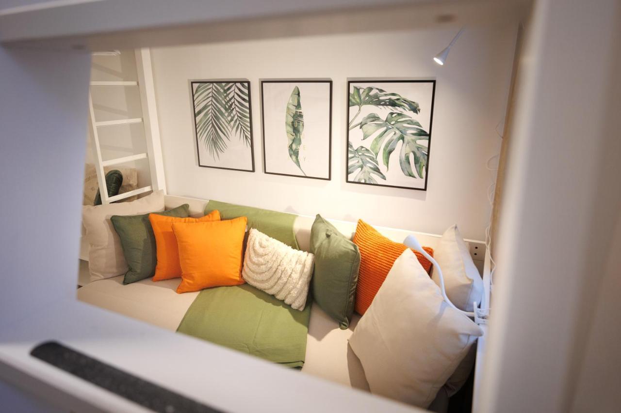 Market Compact Retreat Apartment Vienna