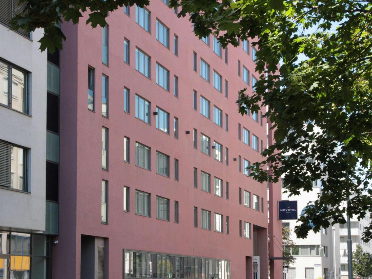 Hotel Novotel Donau 4*