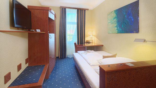 Nestroy Hotel 4*
