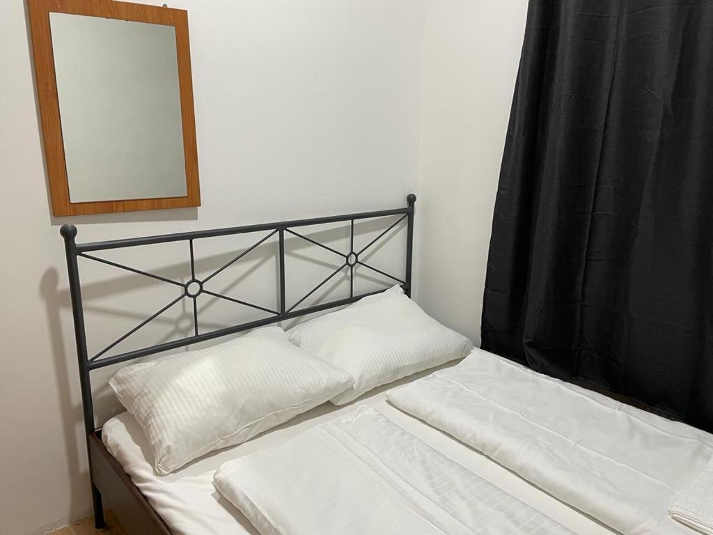 Easybook-in 2* Wien