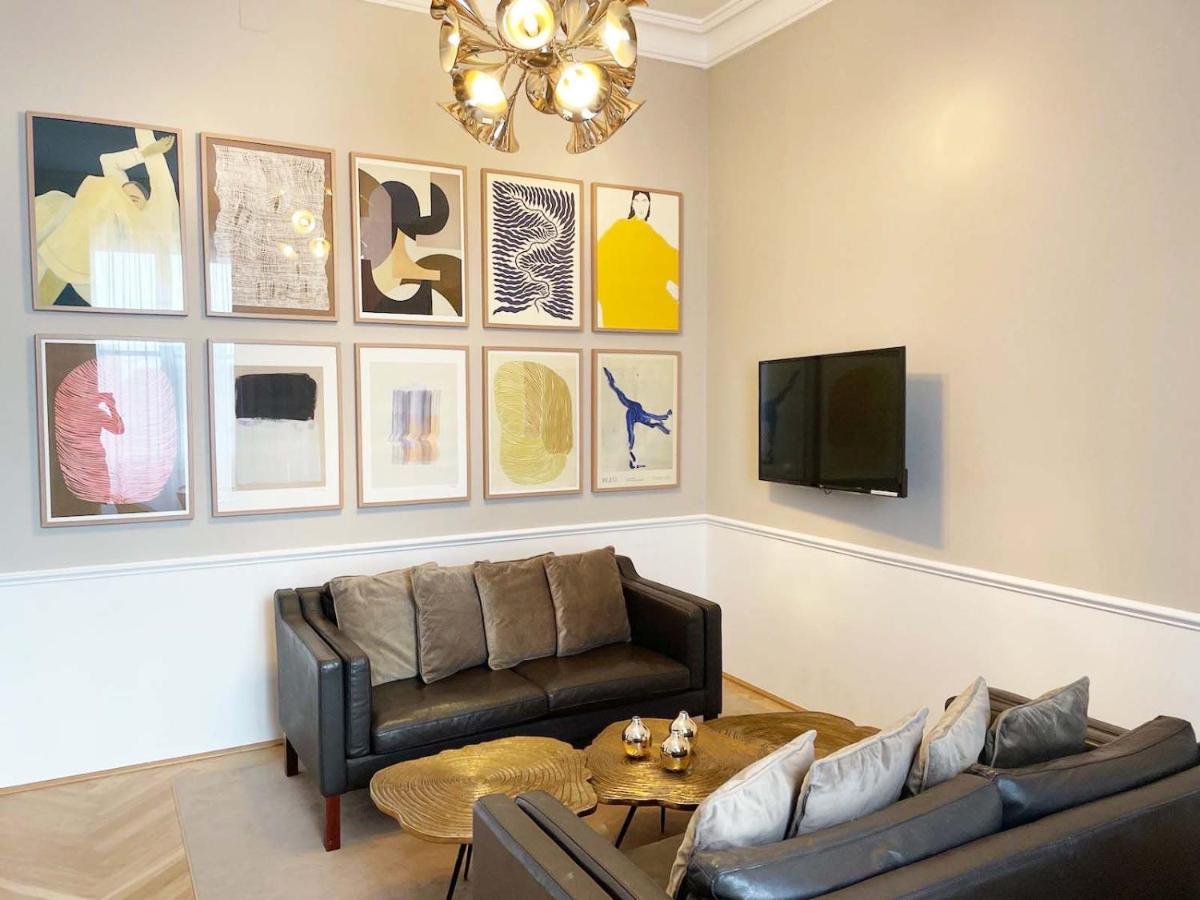Apartment Theobaldgasse - Exclusive Opportunity Since Construction Close By