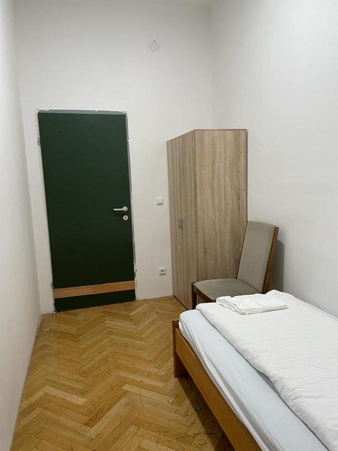 Easybook-in Hotel 2*
