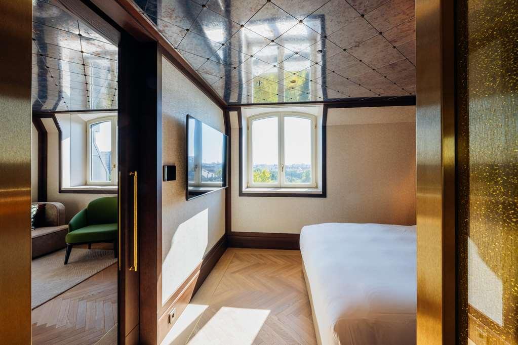 Hotel Almanac Palais 5*