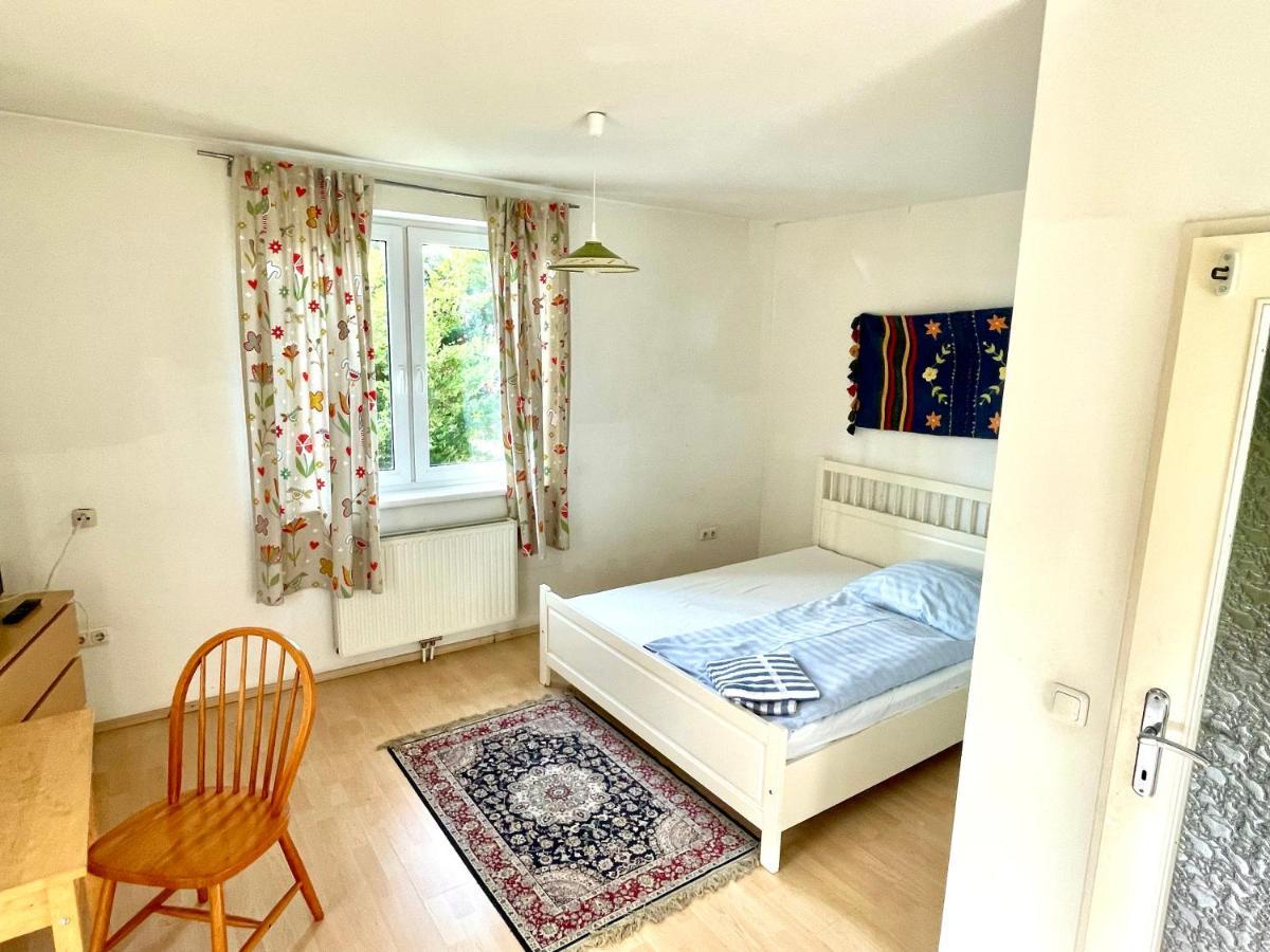 Hostel Gaestezimmer Rothneusiedl Vienna