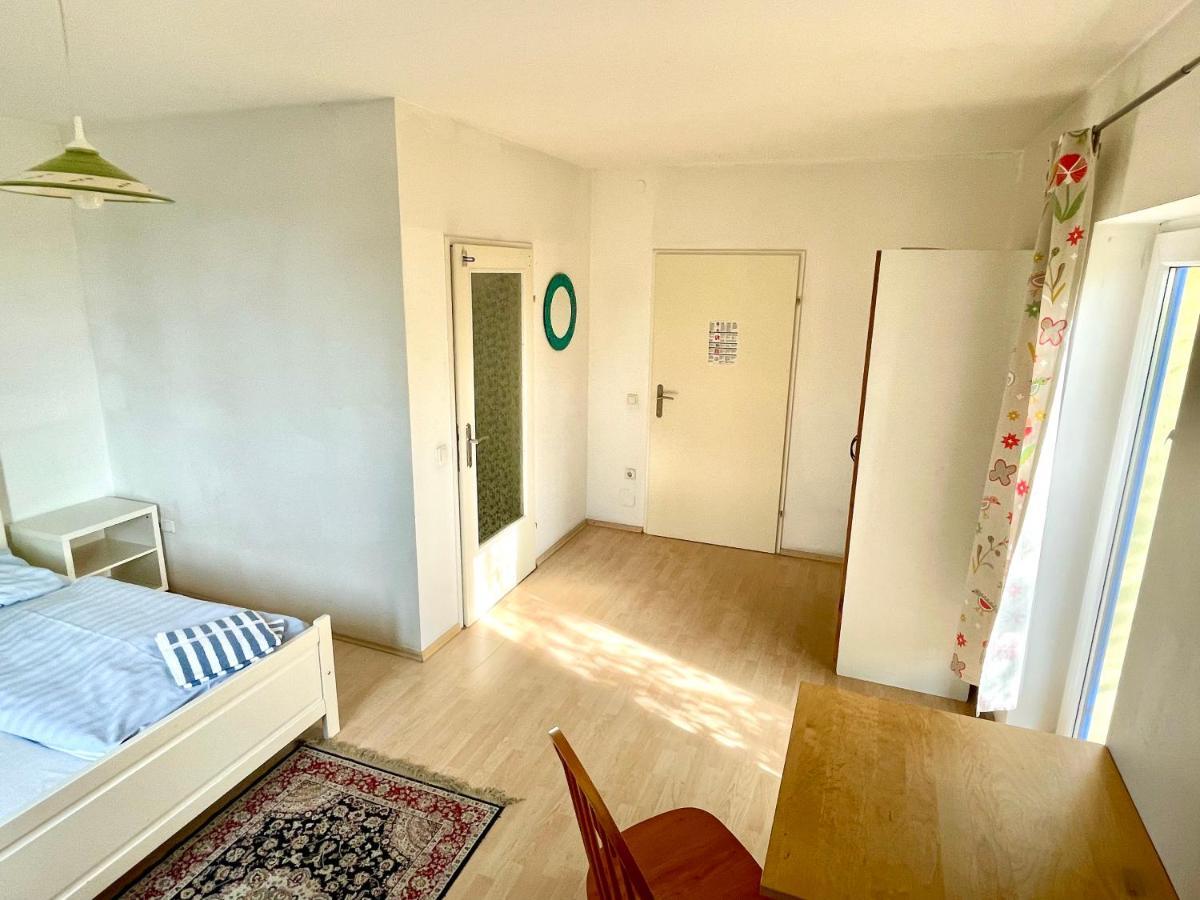 Gaestezimmer Rothneusiedl Ostello