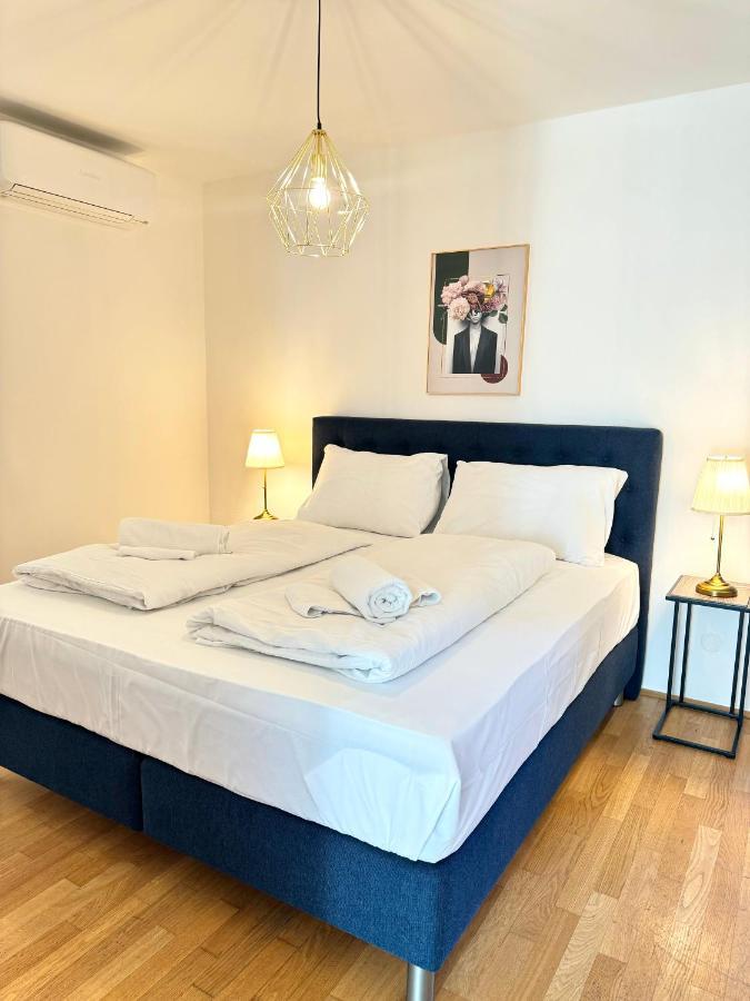 Residential Elegance: Yourvienna Classic In Center *
