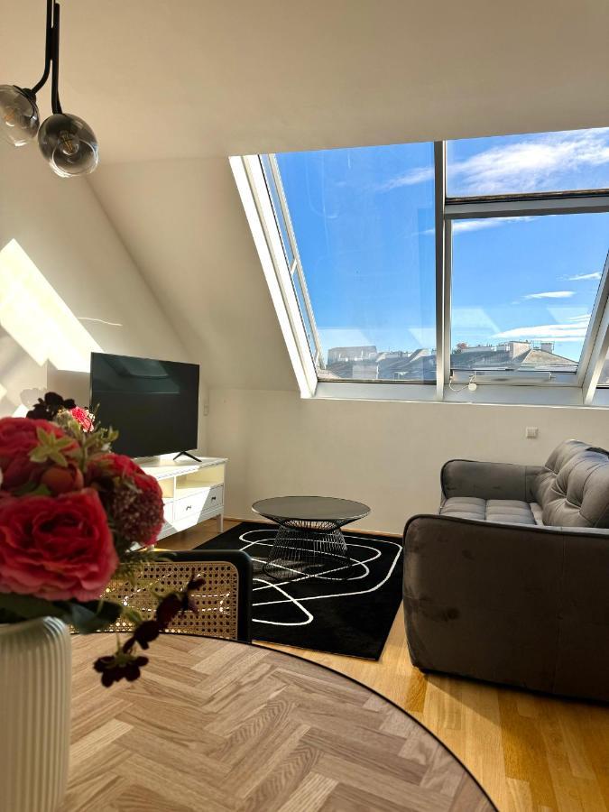 Residential Elegance: Yourvienna Classic In Center Apartamento Viena